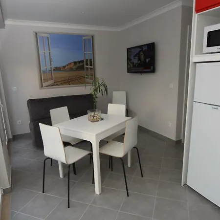 Ferhouse Dreams Nazare