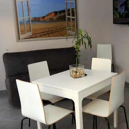 Apartment Ferhouse Dreams *