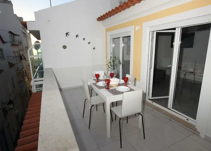 Ferhouse Dreams נאזרה